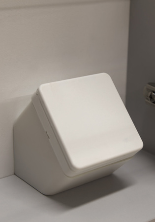 Pistorasiat Laatikon Ja Kaapin Valkoinen