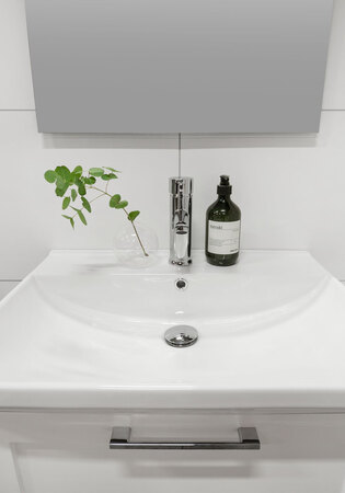 Living Pesuallas 600 Posliinia