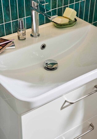 Living Pesuallas 600 Posliinia