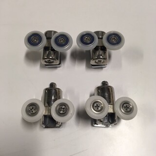 Lake Shower Cabin Wheel Set